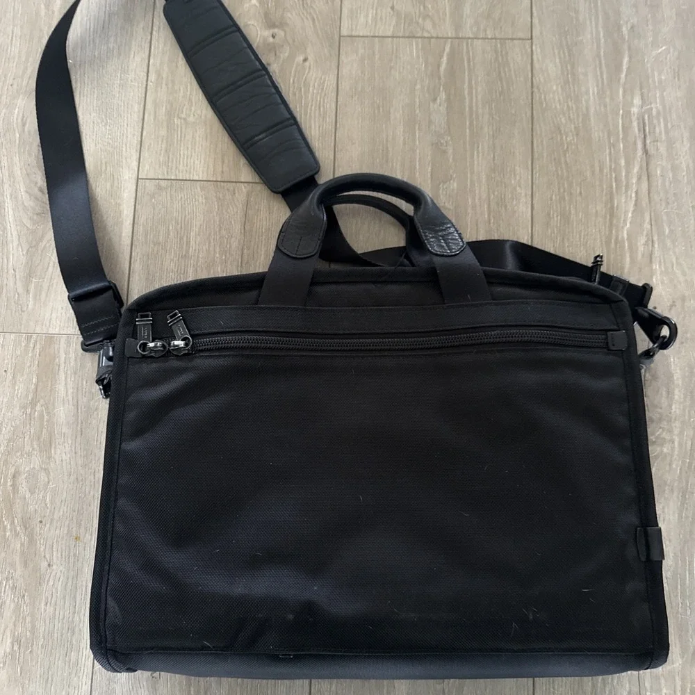 Tumi Alpha Organizer Portfolio Briefcase Laptop Bag Ballistic Shoulder Strap‎
